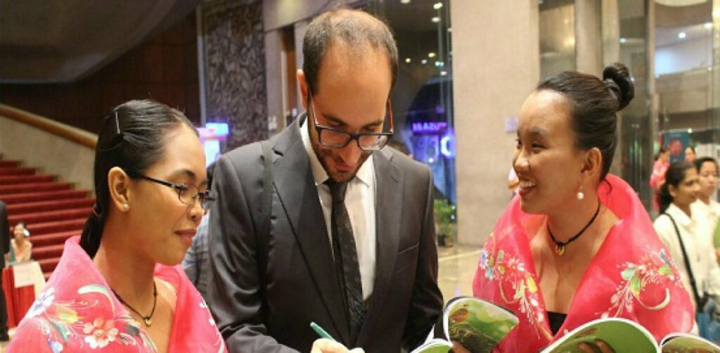 Ο Ελληνας βολεϊμπολίστας που έγραψε τον ύμνο της Δημοκρατίας της Νοτίου Κορέας! - Media