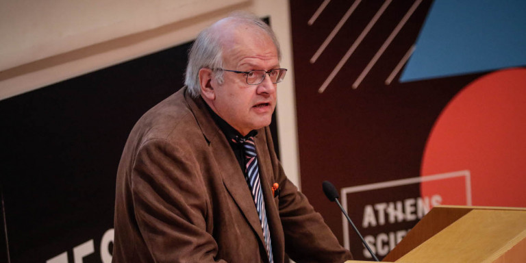 Τσελέντης για σεισμό στην Αλβανία: Τα κτίρια είναι σε άθλια κατάσταση (Αudio) - Media