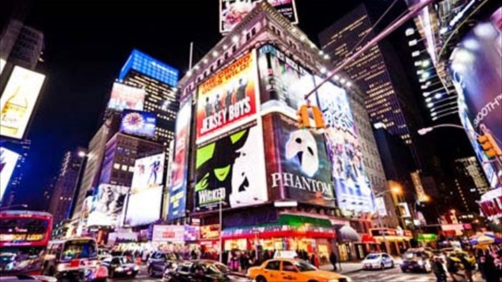 Σεζόν ρεκόρ στο Μπρόντγουεϊ -Διπλασιάστηκε ο κύκλος εργασιών του σε δέκα χρόνια - Media