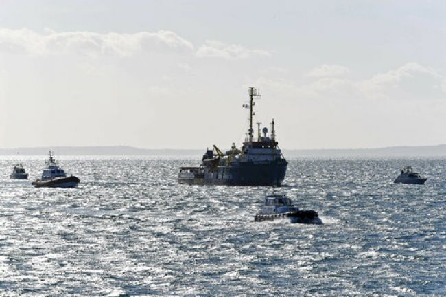 Μπλοκαρισμένο ανοικτά της Λαμπεντούζα για 13η μέρα το Sea Watch - Αυξάνεται η ένταξη - Media