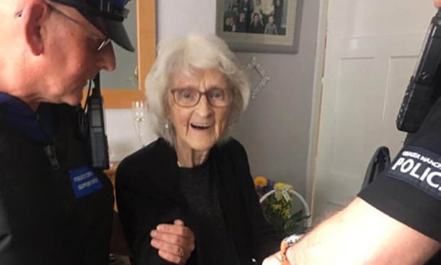 Γιαγιά 93 χρονών συνελήφθη γιατί ήταν… η τελευταία της επιθυμία! - Media