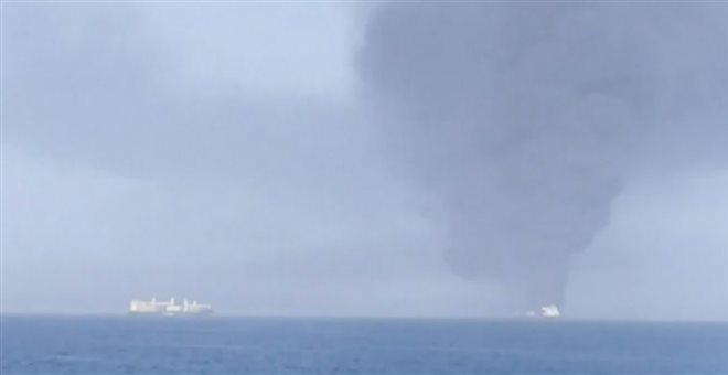 Eκρήξεις σε δύο δεξαμενόπλοια στον Κόλπο του Ομάν (χάρτης/Video) - Media