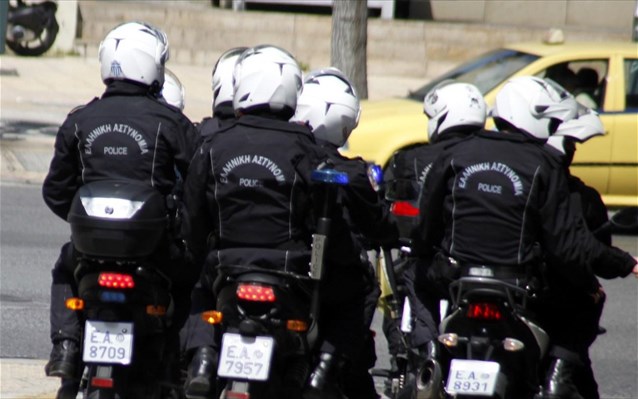 Ένοπλη ληστεία στα ΕΛΤΑ Καισαριανής - Media