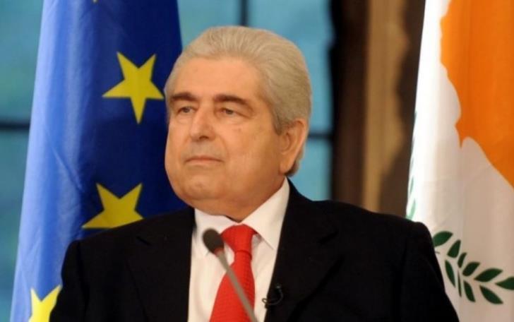 Πέθανε ο Δημήτρης Χριστόφιας - Media