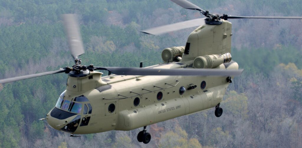 Yπόθεση ελικοπτέρων Chinook: Απαλλαγή για τους τέσσερις κατηγορουμένους ζητά ο εισαγγελέας - Media