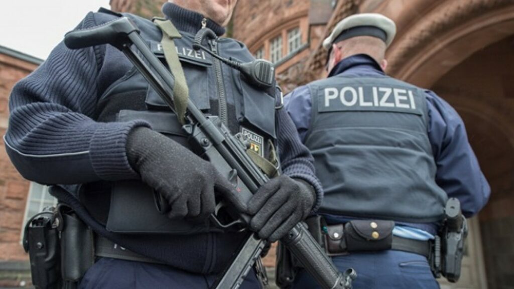 Γερμανία: Στο εδώλιο ζευγάρι τζιχαντιστών που ετοίμαζε επίθεση με «βιολογική βόμβα» - Media