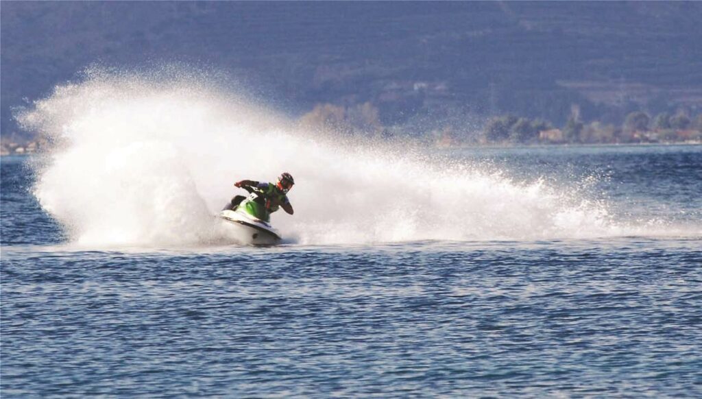 Κρήτη: Φωτιά σε τζετ σκι - Στην εντατική με εγκαύματα ένας άντρας - Media