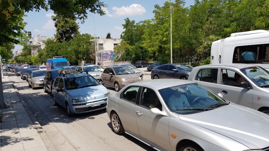 Μποτιλιάρισμα προς  Χαλκιδική – Μεγάλη ταλαιπωρία για τους οδηγούς - Media