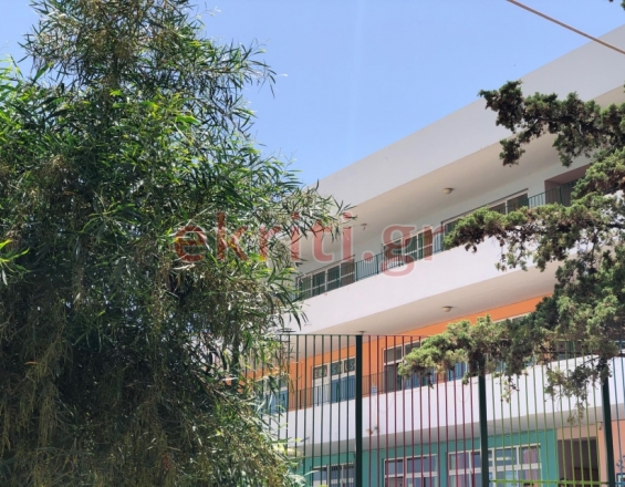 Κρήτη: Εκλογικοί αντιπρόσωποι ...πιάστηκαν στα χέρια σε εκλογικό κέντρο για την ψήφο ηλικιωμένου - Media