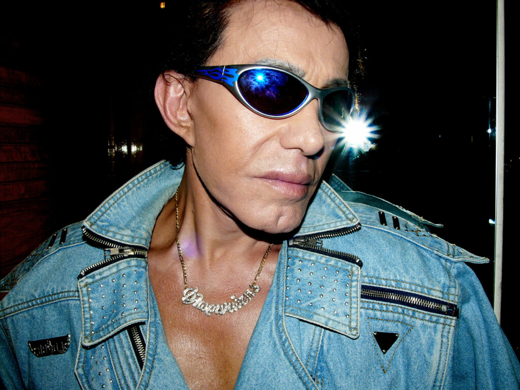 Γιάννης Φλωρινιώτης: «Αυτό είναι το πιο περίεργο δώρο που μου έχουν φέρει στην πίστα» (Video) - Media