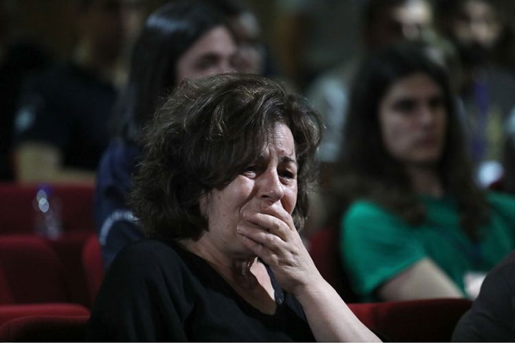 Δίκη Χρυσής Αυγής: Κατέρρευσε η Μάγδα Φύσσα όταν είδε τον Ρουπακιά - Media
