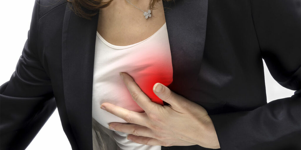 Σημαντικά υψηλότερος ο κίνδυνος εμφράγματος για τις γυναίκες καπνίστριες  - Media