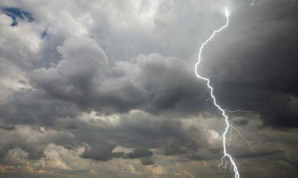 Ισχυρή καταιγίδα έπληξε τα βόρεια προάστια (Photo) - Media