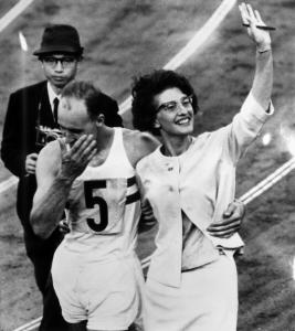 Πέθανε ο Ολυμπιονίκης Κεν Μάθιους - Media