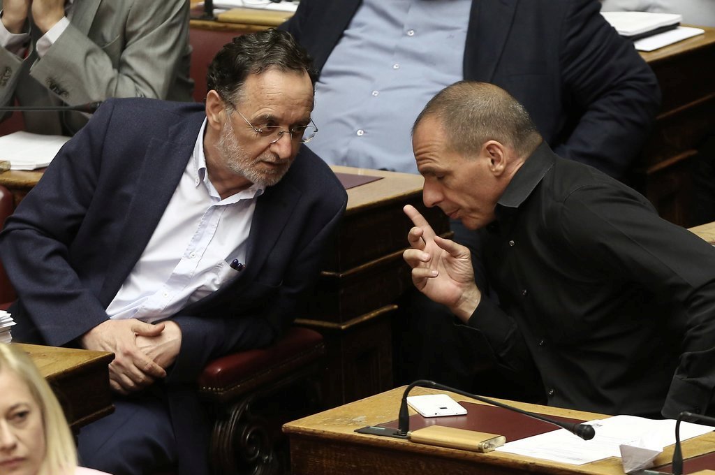 Σφοδρή επίθεση Λαφαζάνη στον Βαρουφάκη: Μνημείο αναλήθειας, άξια μόνο για Νόμπελ μυθομανίας - Media