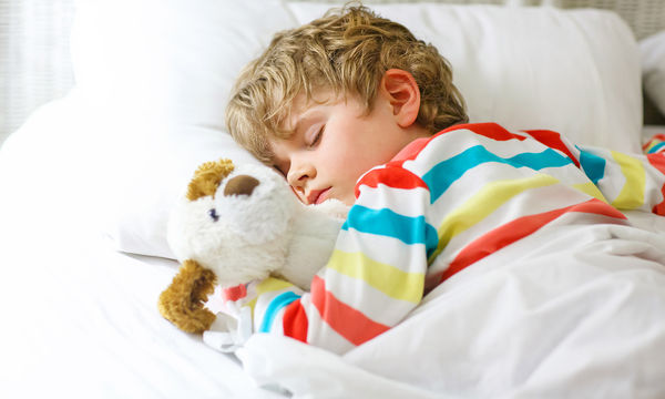 Γιατί πρέπει να κοιμούνται τα παιδιά το μεσημέρι  - Media