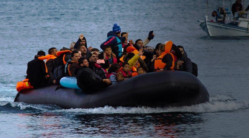 Σκάφος της Frontex διέσωσε 17 μετανάστες ανοιχτά της Σάμου - Media