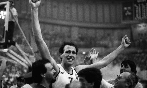 Αργύρης Καμπούρης: Η τίμια… αποκάλυψη, οι βολές και το μυστρί - Media