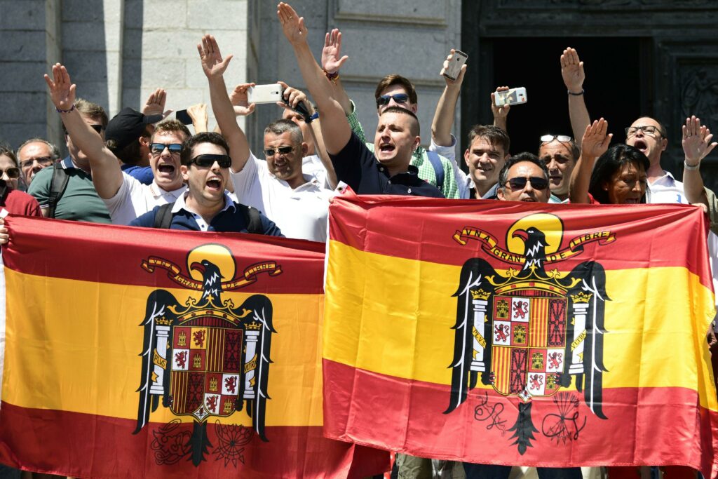 Ανοίγει ο δρόμος για να μπουν οι φασίστες του VOX στη διακυβέρνηση της περιφέρειας της Μαδρίτης - Media