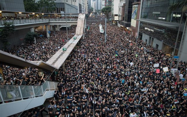 Χονγκ Κονγκ: Συνεχίζονται οι αντικυβερνητικές διαδηλώσεις - Media