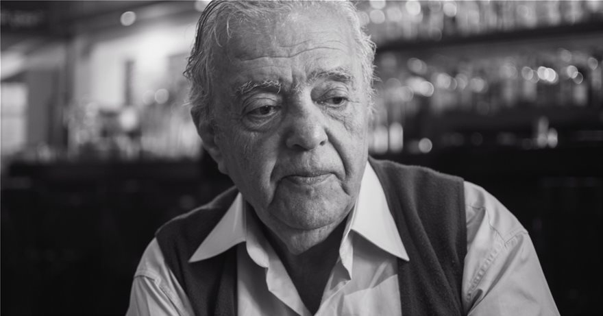 Έφυγε από τη ζωή ο σκηνοθέτης Σταύρος Τσιώλης - Media