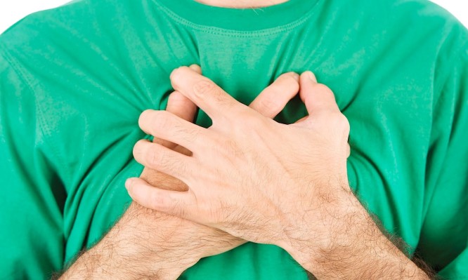 Πόνος στο στήθος: Πότε να ανησυχήσετε - Media