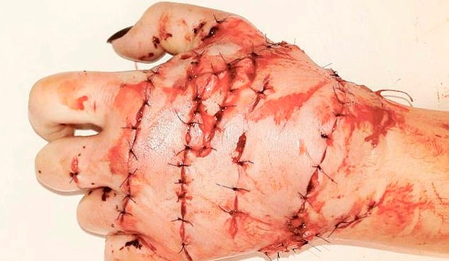 «Τον εκβιάζουν» - Ο Κούγιας ανέλαβε τον Δρόσο μετά τον εμπρησμό - Media