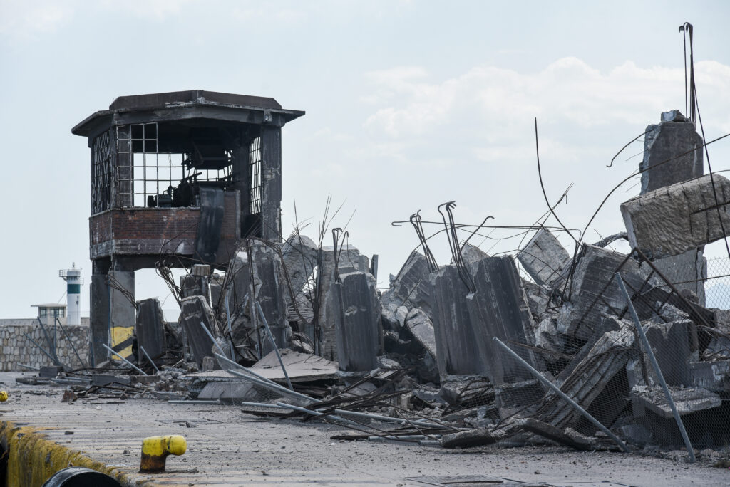 Μπελαβίλας: Η COSCO άφησε τον ιστορικό ταινιόδρομο να καταρρεύσει - Media
