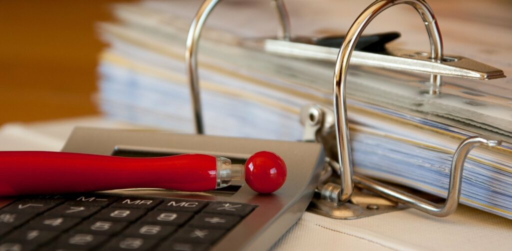 Τι προβλέπουν και ποιες ελαφρύνσεις περιέχουν τα δύο φορολογικά νομοσχέδια - Media