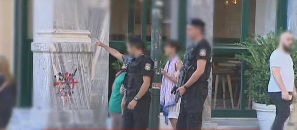 Αυξημένη η αστυνόμευση στην Αθήνα: 50 αστυνομικοί με αυτόματα όπλα και αλεξίσφαιρα γιλέκα - Media