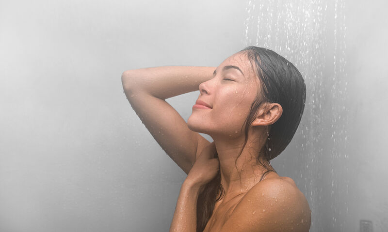 Τα οφέλη του ζεστού μπάνιου πριν τον ύπνο - Media