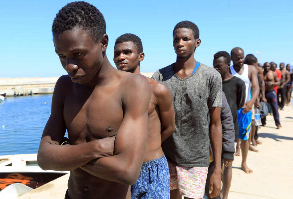 Λιβύη: Προαναγγελθέν έγκλημα η σφαγή των μεταναστών - «Στο πρόγραμμα» βασανιστήρια, υποσιτισμός, απαγωγές και σκλαβιά - Media