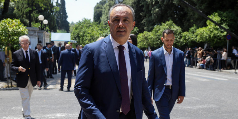 Δεν θα πραγματοποιηθεί η τελετή παράδοσης-παραλαβής στο «Μακεδονίας - Θράκης» - Media