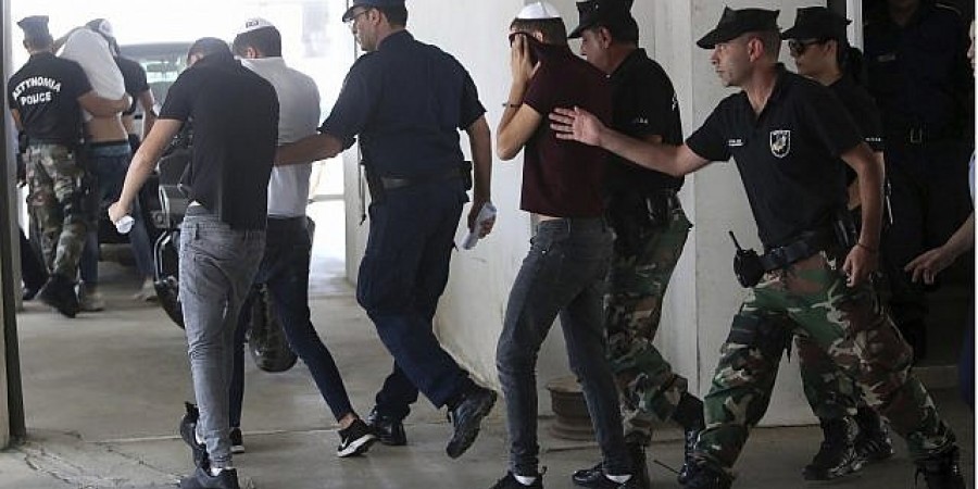Oμαδικός βιασμός: Με συνδρομή Interpol οι έρευνες στην Κύπρο - Νέες ανατριχιαστικές λεπτομέρειες στο φως - Media