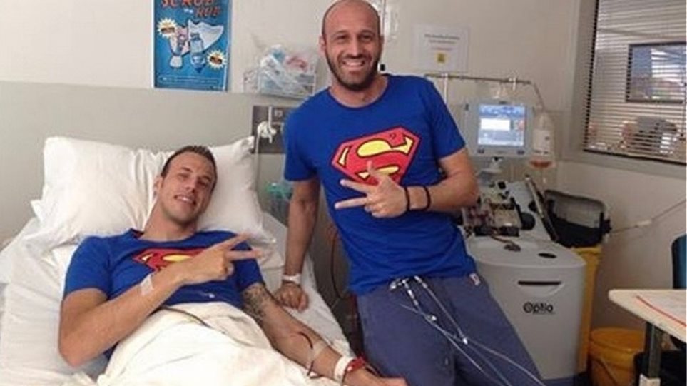 Βαγγέλης Μόρας: Το συγκινητικό μήνυμα για τον θάνατο του αδερφού του (Photos) - Media