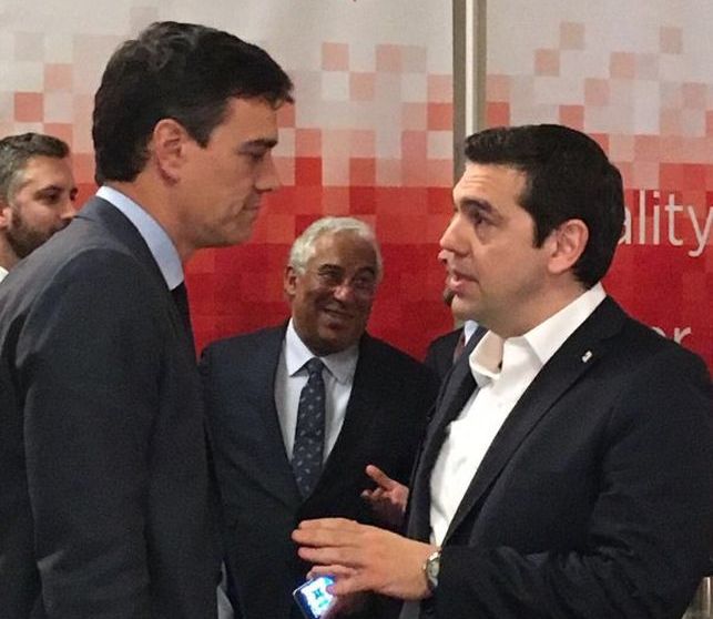 Συνομιλίες Τσίπρας για τις εξελίξεις στις Βρυξέλλες - Media