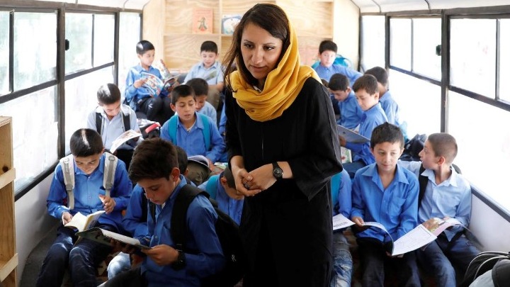 H οργάνωση Charmagz ενθαρρύνει παιδιά στην Καμπούλ να αγαπήσουν το διάβασμα - Media