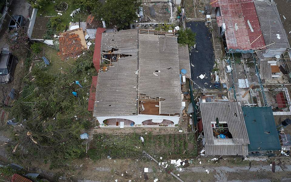 Στην εντατική νοσηλεύεται μια εκ των τραυματιών στη Χαλκιδική - Media