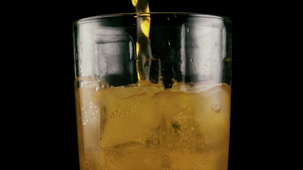 Ποιο ποτό ανεβάζει την πίεση και θέτει σε κίνδυνο την καρδιά - Media