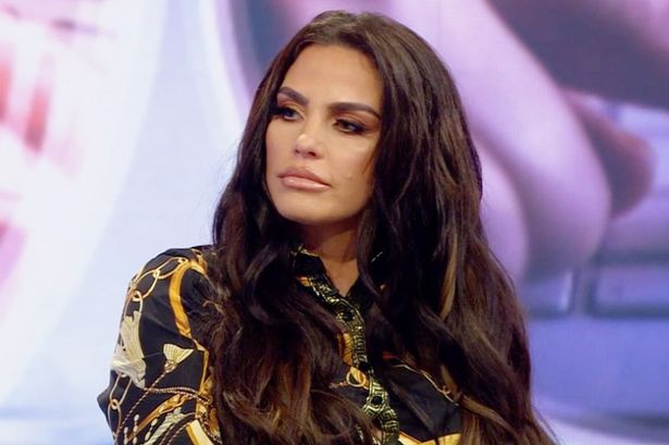 Katie Price: Παράτησε τον αρραβωνιαστικό και το έσκασε με τον εραστή στην Τουρκία (Photos) - Media