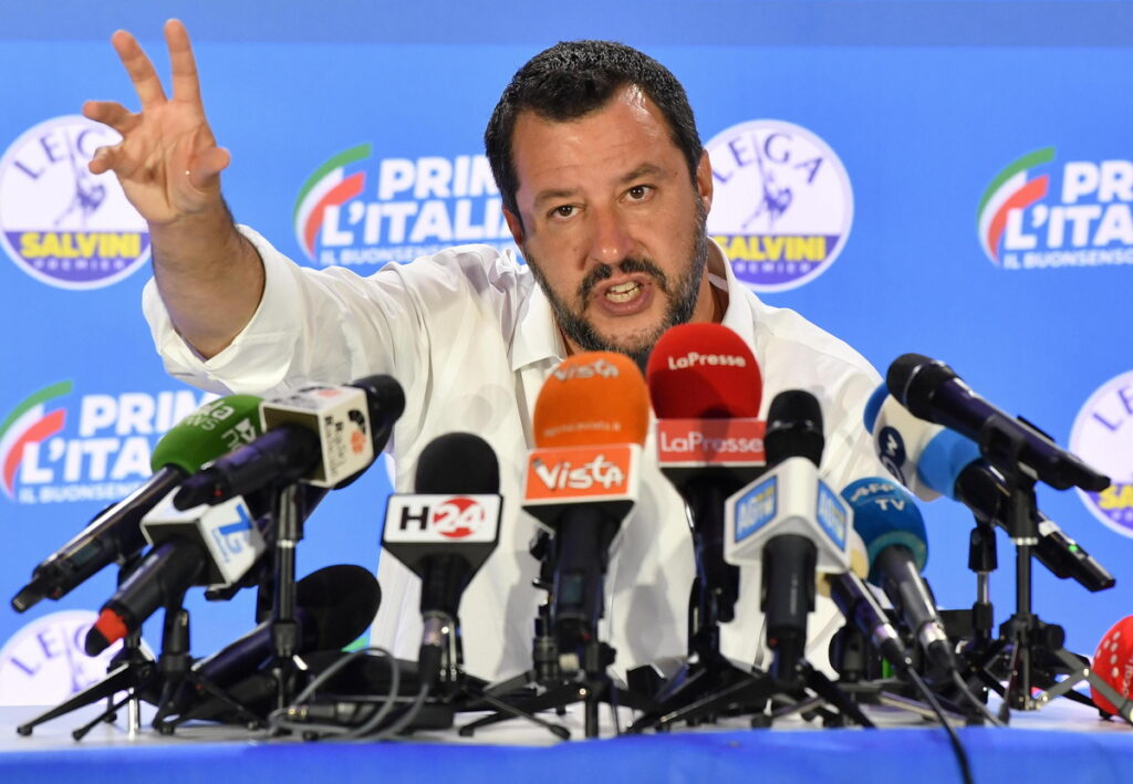 Ιταλία: Πρόταση μομφής καταθέτει ο Σαλβίνι κατά της κυβέρνησής του - Media