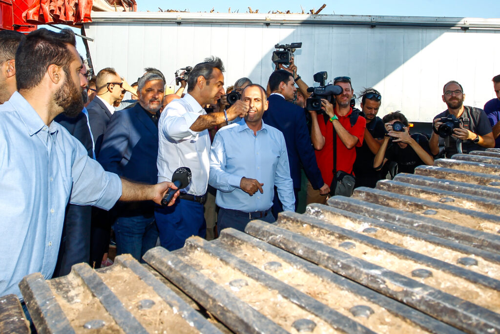 Στο Μάτι ο Μητσοτάκης (Video/Photos) - Media