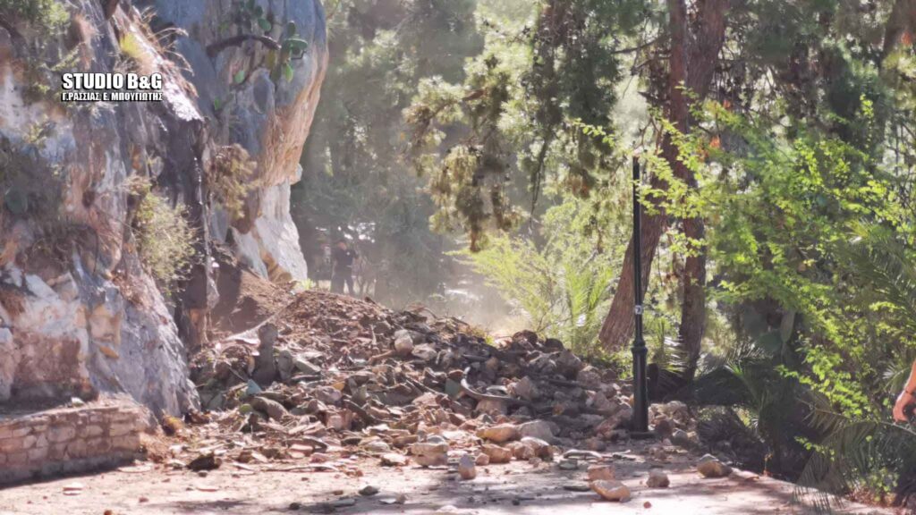 Ναύπλιο: Μεγάλη κατολίσθηση στο γύρο της Αρβανιτιάς - Media