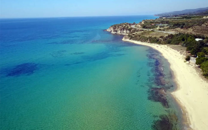 Ταξίδι στην ελληνική «σαχάρα» – Γνωρίστε τη παραλία με τους χρυσαφένιους αμμόλοφους - Media