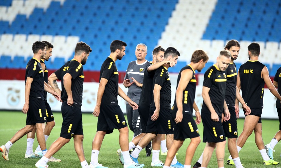 Η ενδεκάδα του Κωστένογλου για το ματς της ΑΕΚ στην Τουρκία - Media