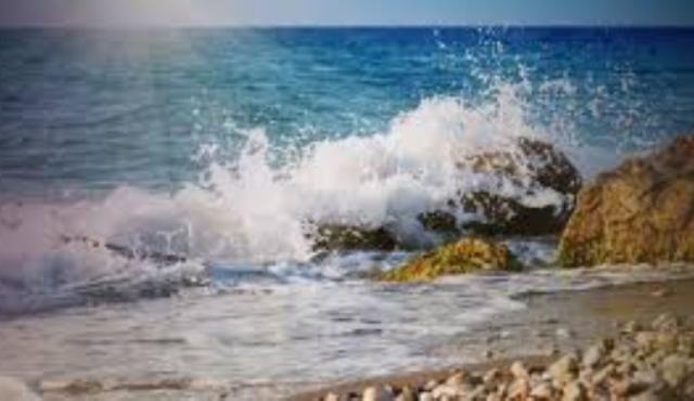 Καιρός: Μικρή πτώση της θερμοκρασίας - Ισχυροί οι άνεμοι στο Αιγαίο  - Media