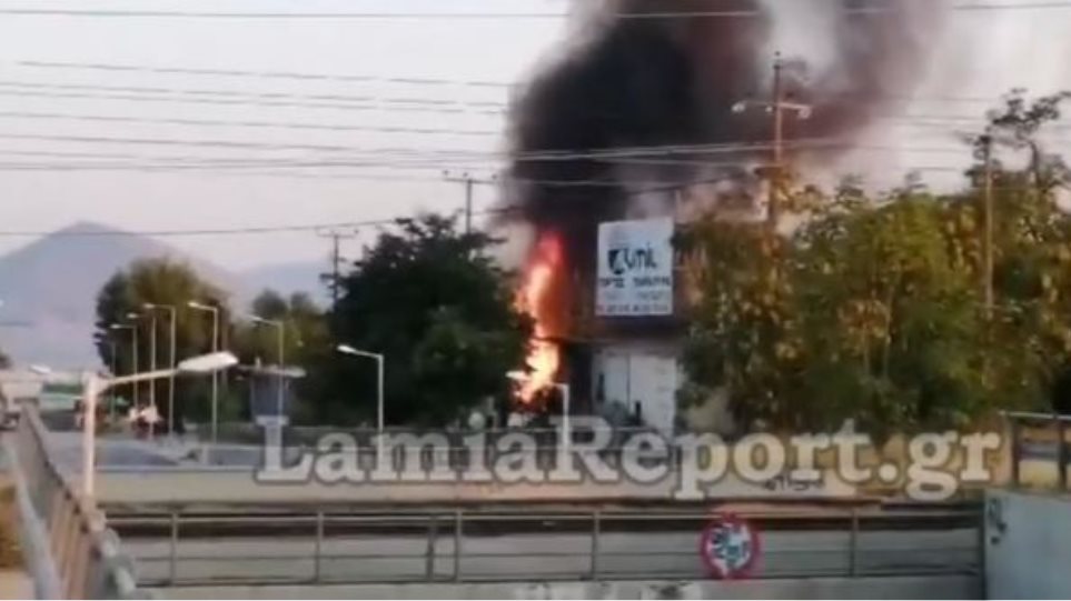 Μεγάλη φωτιά κοντά στις αποθήκες του «Jumbo» - Media