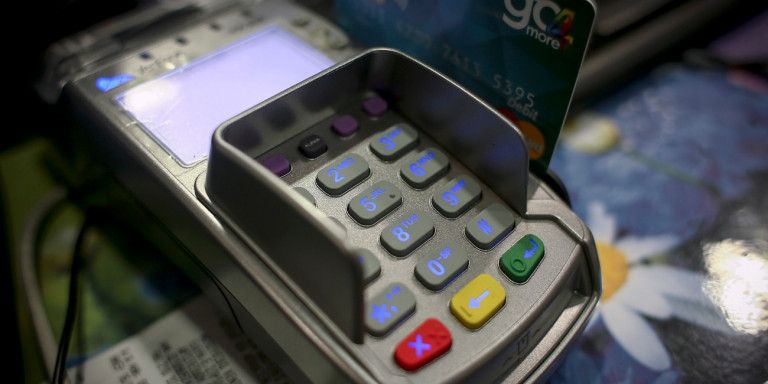 Αλλαγές στις πληρωμές με κάρτες: Τι αλλάζει σε ανέπαφες συναλλαγές και αγορές μέσω Ιντερνετ - Media