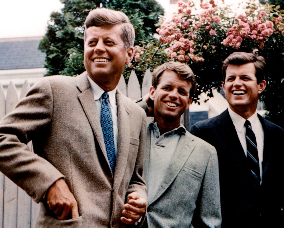 Η «κατάρα των Κένεντι» - Πώς ξεκληρίστηκε η διάσημη πολιτική οικογένεια (Photos) - Media