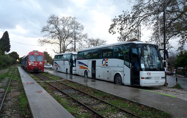Η ΤΡΑΙΝΟΣΕ καταργεί δρομολόγια λεωφορείων από Βόλο για Λάρισα - Media